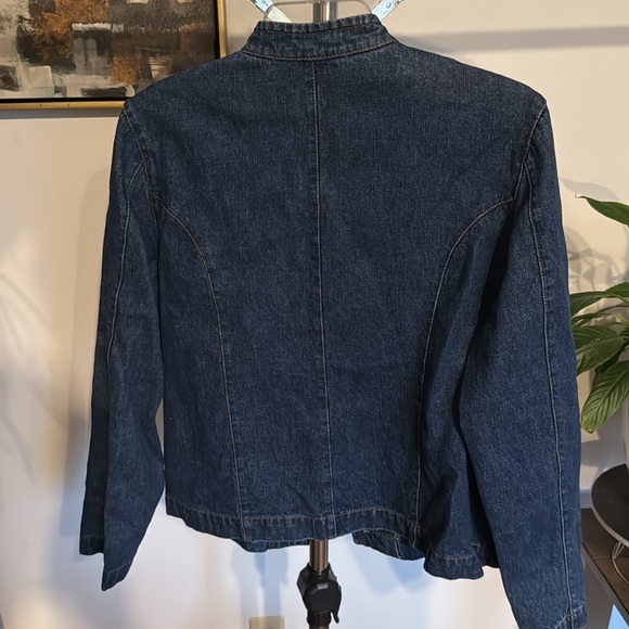 BLUE JEAN JACKET! - Picture 3 of 6